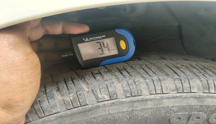 2017 Hyundai Xcent E+, Petrol, Manual, 55,295 km, tyre