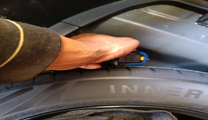 2023 Hyundai VENUE SX 1.5 CRDI, Diesel, Manual, 38,389 km, tyre