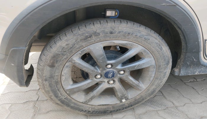 2021 Ford FREESTYLE TITANIUM 1.2 PETROL, Petrol, Manual, 13,590 km, tyre