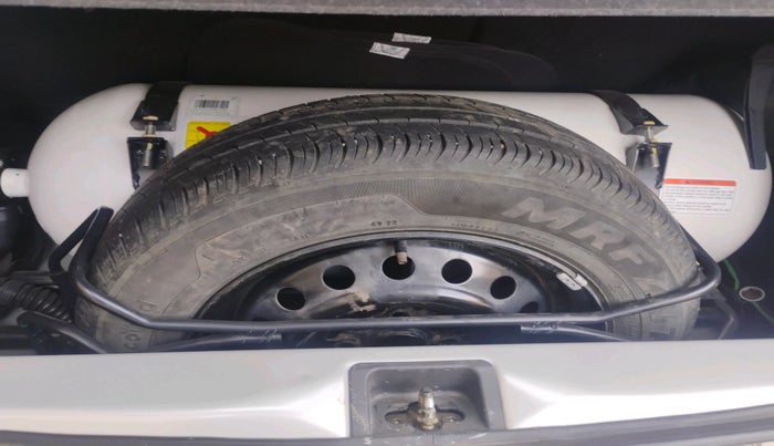 2023 Maruti New Wagon-R VXI CNG 1.0, Petrol, Manual, 65,514 km, tyre