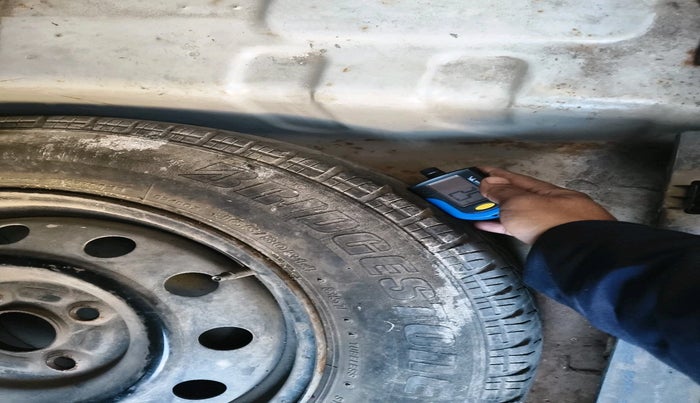 2011 Maruti Swift Dzire VXI, Petrol, Manual, 75,953 km, tyre