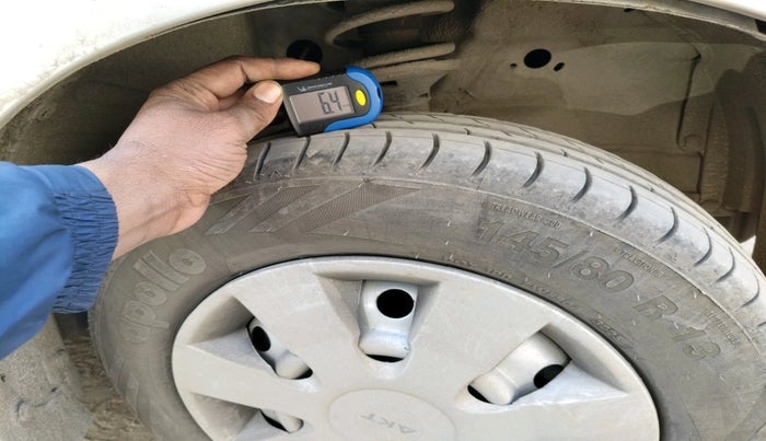 2017 Maruti Wagon R 1.0 LXI, Petrol, Manual, 81,824 km, tyre