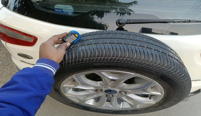 2014 Ford Ecosport TITANIUM 1.5L PETROL AT, Petrol, Automatic, 1,62,027 km, tyre