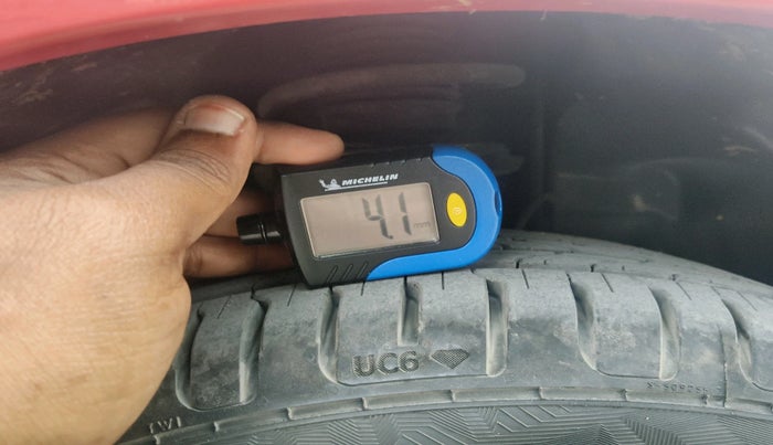 2018 Tata Tiago XZA PETROL, Petrol, Automatic, 19,100 km, tyre