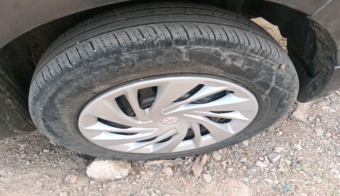 2016 Maruti Ertiga VDI SHVS, Diesel, Manual, 1,31,160 km, tyre