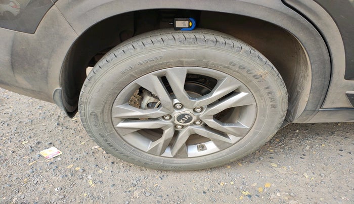 2020 KIA SELTOS HTX 1.5 PETROL, Petrol, Manual, 24,831 km, tyre