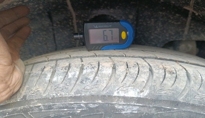 2024 Mahindra XUV 3XO MX3 1.2 L TCMPFi, Petrol, Manual, 13,656 km, tyre