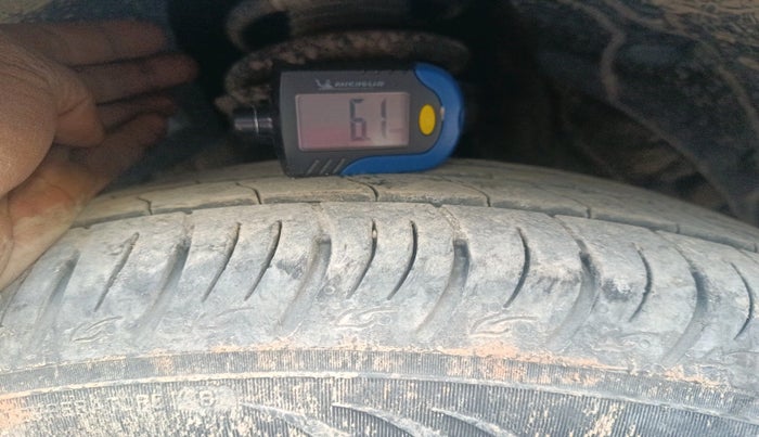 2024 Mahindra XUV 3XO MX3 1.2 L TCMPFi, Petrol, Manual, 13,656 km, tyre