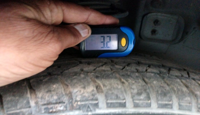 2020 Tata Tiago XT PETROL, Petrol, Manual, 60,237 km, tyre