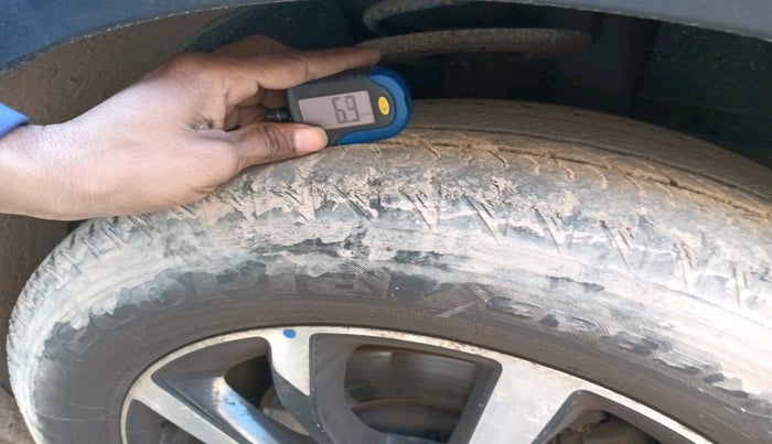 2019 Mahindra XUV500 W11, Diesel, Manual, 52,672 km, tyre