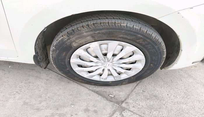 2019 Maruti Dzire LXI, Petrol, Manual, 78,880 km, tyre