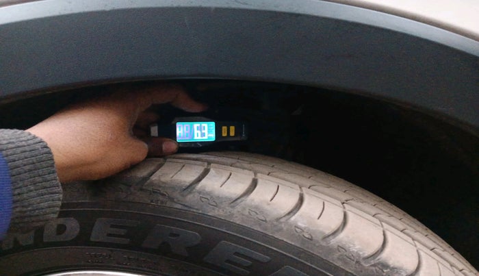 2025 Volkswagen TAIGUN HIGHLINE 1.0 TSI AT, Petrol, Automatic, 3,695 km, tyre