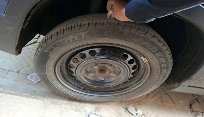 2020 Maruti Vitara Brezza VXI, Petrol, Manual, 72,254 km, tyre