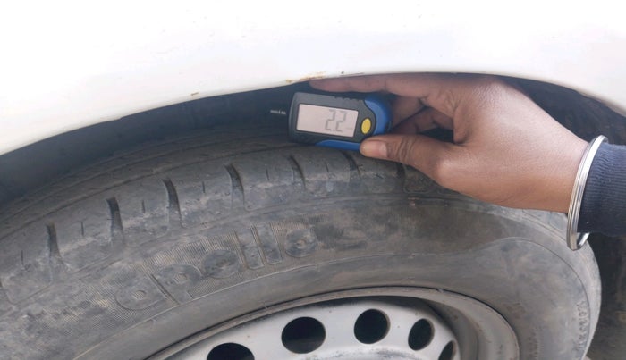 2018 Maruti Swift Dzire TOUR S-CNG, Petrol, Manual, 1,12,207 km, tyre