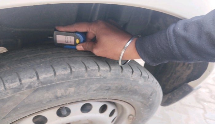 2018 Maruti Swift Dzire TOUR S-CNG, Petrol, Manual, 1,12,207 km, tyre