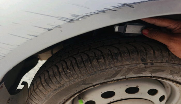 2009 Tata Indica EV2 Xeta GLS(LPG), Petrol, Manual, 58,023 km, tyre