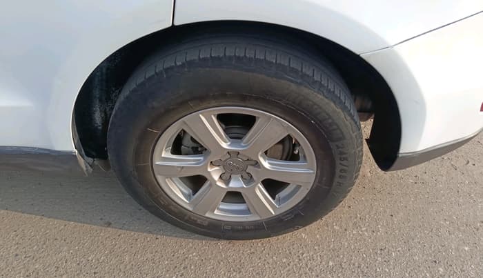 2014 Audi Q5 30 TDI PREMIUM, Diesel, Automatic, 1,13,110 km, tyre