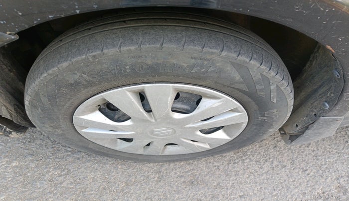 2011 Maruti Swift VDI, Diesel, Manual, 1,31,668 km, tyre