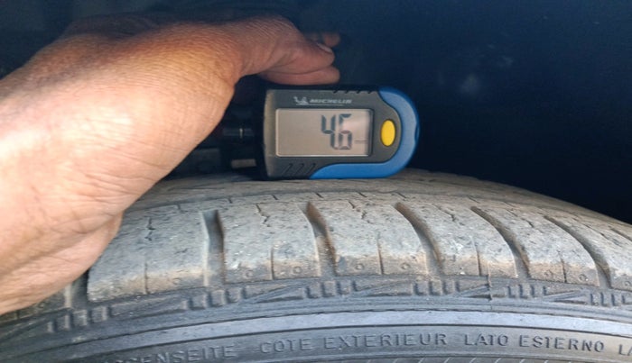 2022 Volkswagen Vento HIGHLINE 1.0L TSI, Petrol, Manual, 12,283 km, tyre