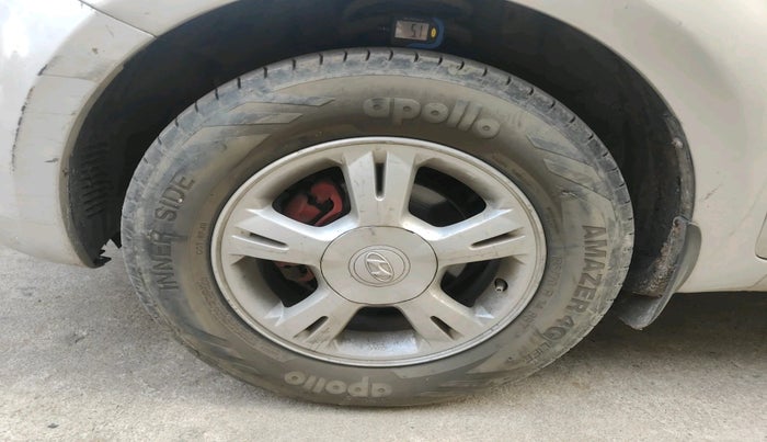 2011 Hyundai i20 SPORTZ 1.2, Petrol, Manual, 74,607 km, tyre