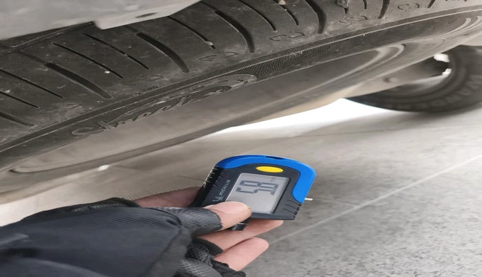 2013 Mahindra XUV500 W8, Diesel, Manual, 81,575 km, tyre