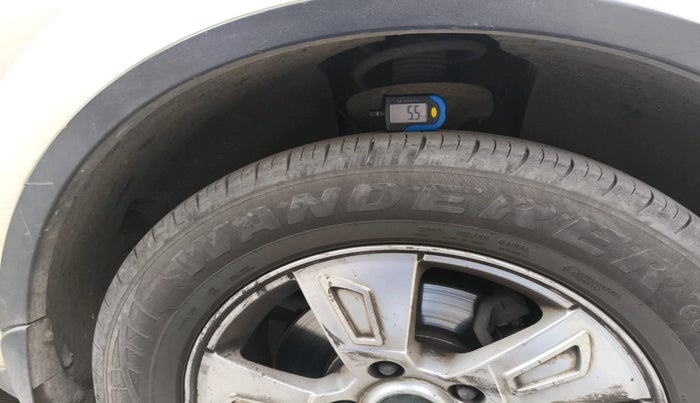 2013 Mahindra XUV500 W8, Diesel, Manual, 81,575 km, tyre