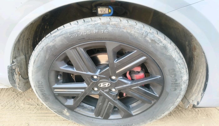 2023 Hyundai Verna SX (O) 1.5 TURBO PETROL MT, Petrol, Manual, 35,940 km, tyre