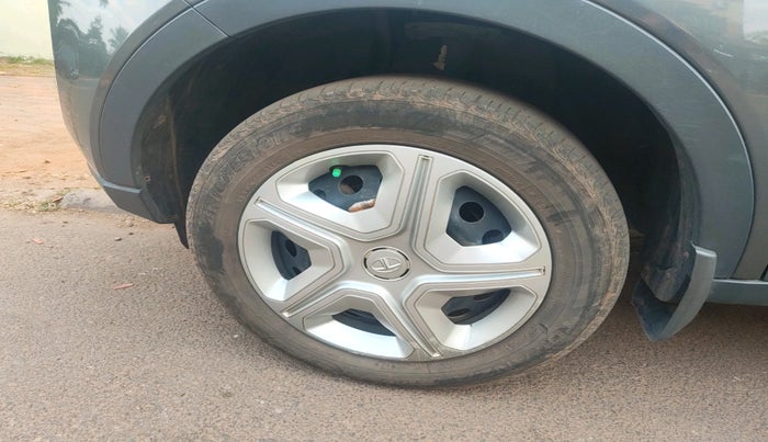 2022 Tata NEXON XM SUNROOF PETROL, Petrol, Manual, 84,152 km, tyre