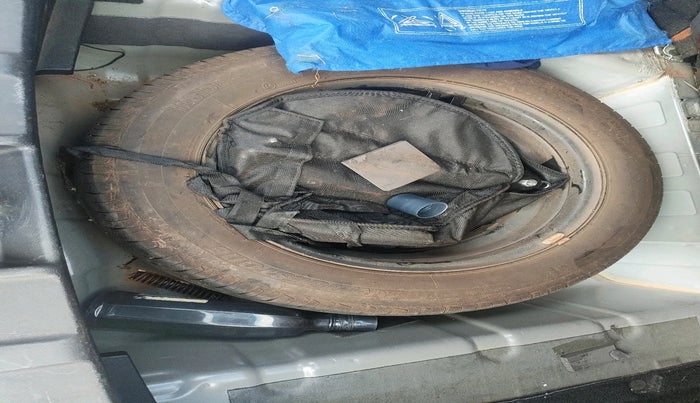 2022 Tata NEXON XM SUNROOF PETROL, Petrol, Manual, 84,152 km, tyre