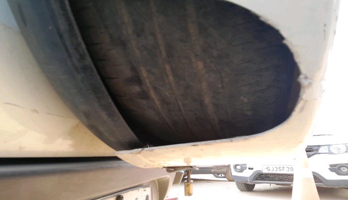 2014 Ford Ecosport TREND 1.5L DIESEL, Diesel, Manual, 1,80,117 km, tyre