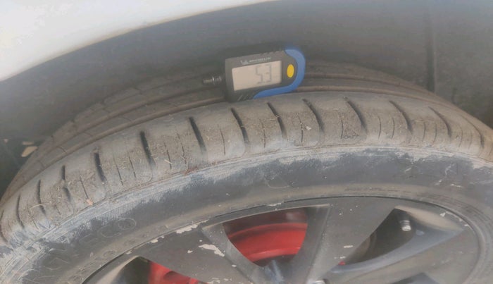 2012 Hyundai Verna FLUIDIC 1.6 CRDI SX, Diesel, Manual, 82,528 km, tyre