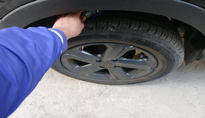 2022 Tata NEXON EV XZ PLUS LUX, Electric, Automatic, 50,868 km, tyre