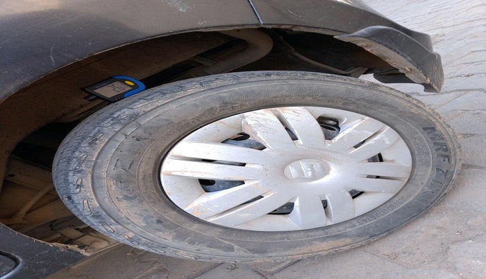 2018 Maruti Alto 800 LXI, Petrol, Manual, 98,806 km, tyre