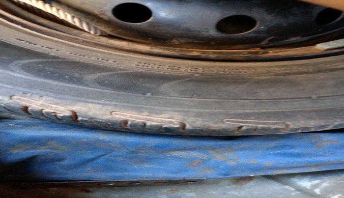 2018 Maruti Alto 800 LXI, Petrol, Manual, 98,806 km, tyre