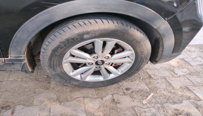 2017 Hyundai Creta SX 1.6 DIESEL, Diesel, Manual, 73,993 km, tyre