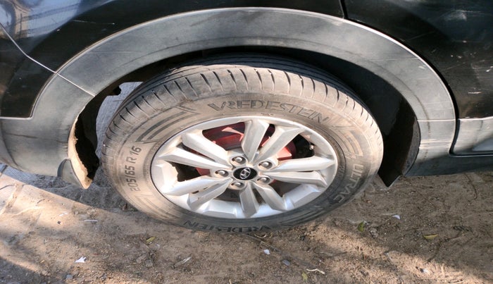 2017 Hyundai Creta SX 1.6 DIESEL, Diesel, Manual, 73,993 km, tyre