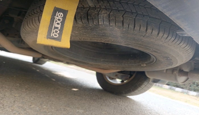 2018 Mahindra XUV500 W10, Diesel, Manual, 1,21,348 km, tyre