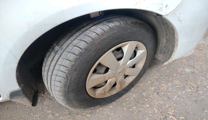 2013 Nissan Sunny XL, Petrol, Manual, 1,07,415 km, tyre