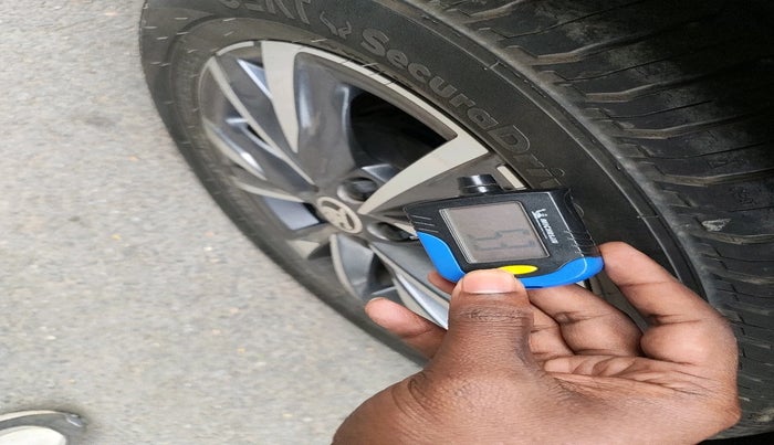 2022 Skoda SLAVIA STYLE 1.0L TSI MT, Petrol, Manual, 30,786 km, tyre