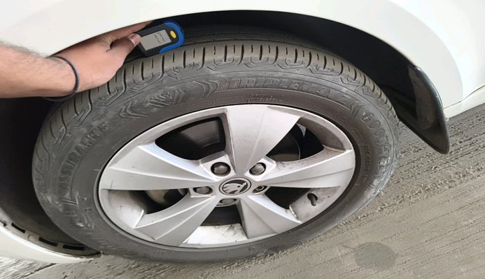 2019 Skoda Octavia STYLE 1.4 TSI, Petrol, Manual, 95,113 km, tyre