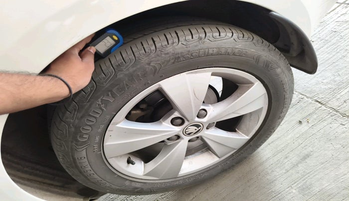 2019 Skoda Octavia STYLE 1.4 TSI, Petrol, Manual, 95,113 km, tyre