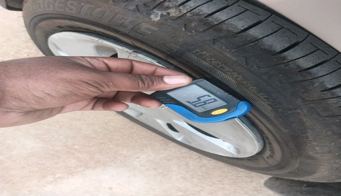 2014 Maruti Celerio VXI AMT, Petrol, Automatic, 61,208 km, tyre