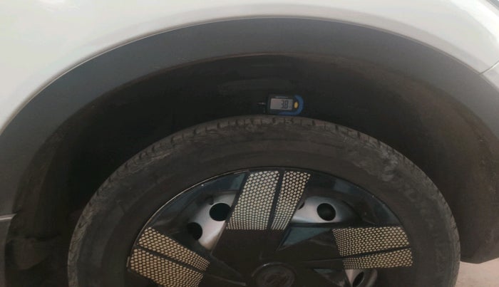 2021 Tata NEXON XE PETROL, Petrol, Manual, 62,033 km, tyre