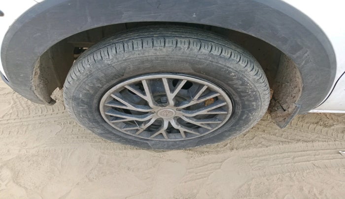 2025 Renault TRIBER RXE MT, Petrol, Manual, 21,706 km, tyre