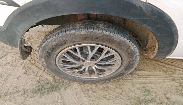 2025 Renault TRIBER RXE MT, Petrol, Manual, 21,706 km, tyre