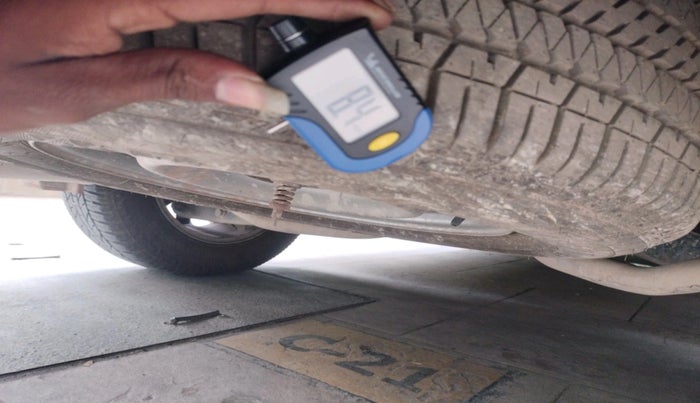 2016 Mahindra XUV500 W10 AT, Diesel, Automatic, 1,15,199 km, tyre