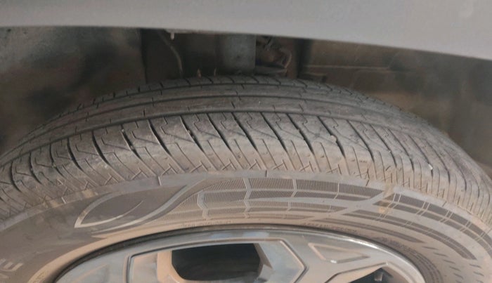 2025 Tata PUNCH Accomplished Plus Camo Edition AMT, Petrol, Automatic, 9,539 km, tyre