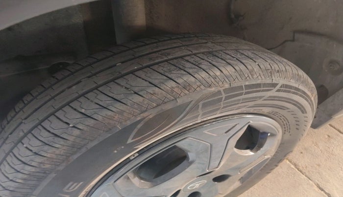 2025 Tata PUNCH Accomplished Plus Camo Edition AMT, Petrol, Automatic, 9,539 km, tyre