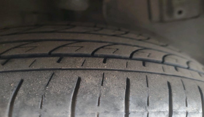 2017 Tata NEXON XZ PLUS PETROL, Petrol, Manual, 1,36,337 km, tyre