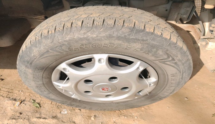 2021 Mahindra Bolero B6, Diesel, Manual, 79,579 km, tyre